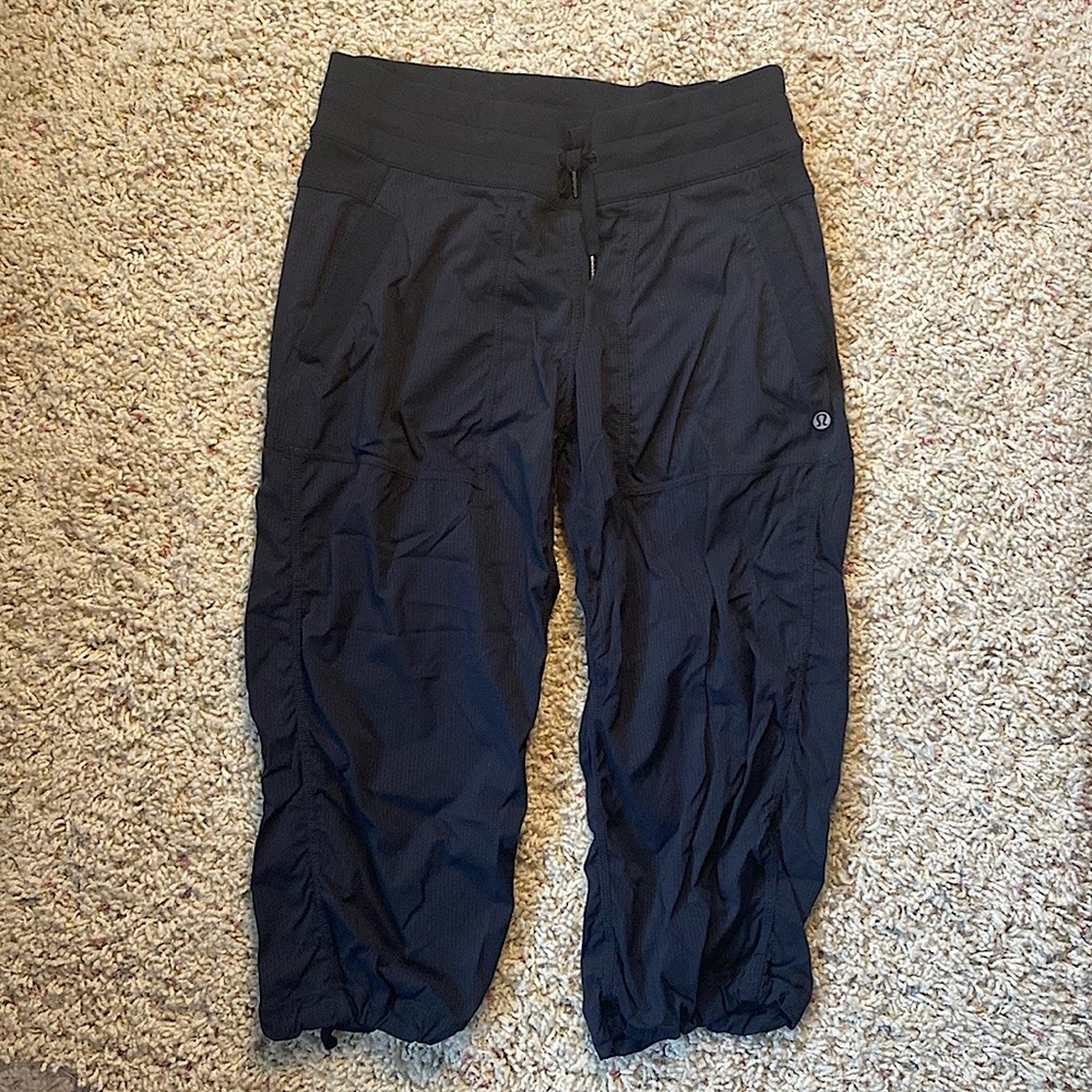 Lululemon Athletica - Women’s Drawstring Slash Pocket Crop Capri Pants